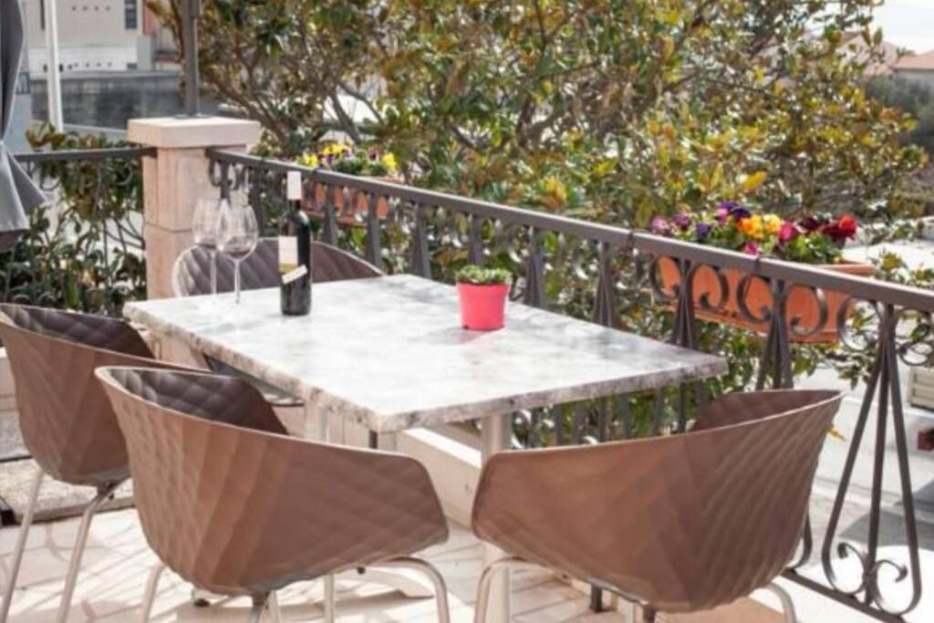 מאקרסקה Apartman Monaco מראה חיצוני תמונה